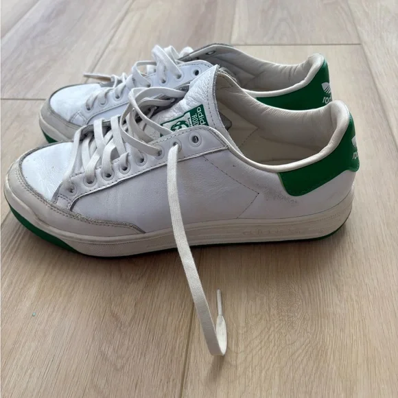 Adidas White and Green Rod Laver Shoes - Picture 3 of 6
